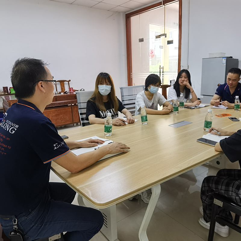 Chia sẻ cuộc họp củangoại thương