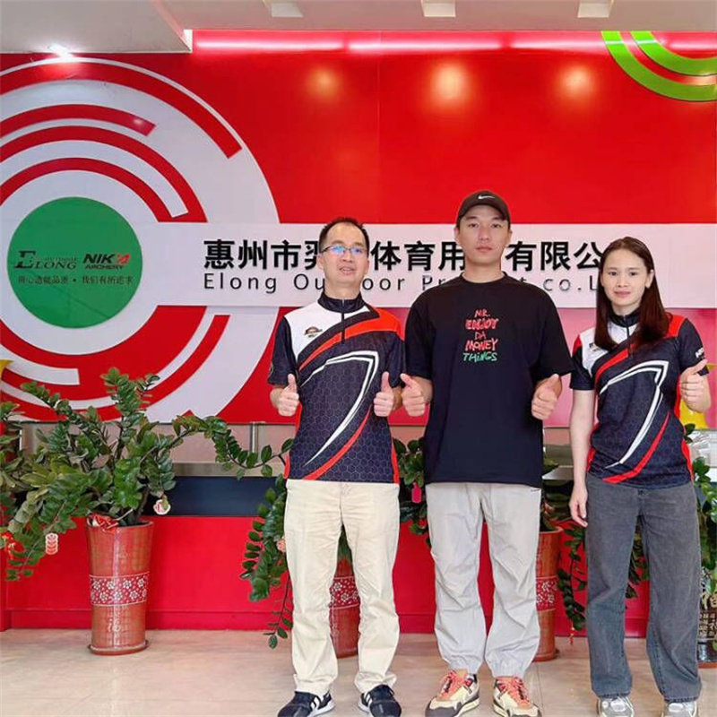 Champions World Champions Ghé thăm Outdoor/elongarrow/nika để được hướng dẫn và trao đổi